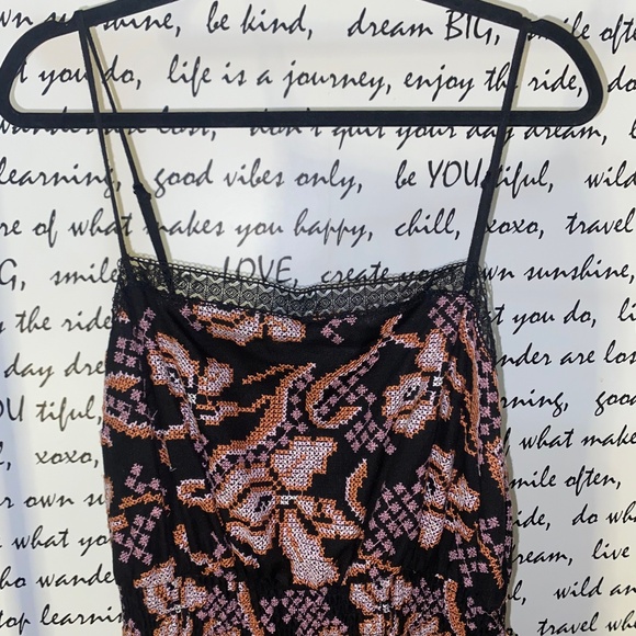 NWOT Embroidered Maxi Dress - Picture 5 of 14